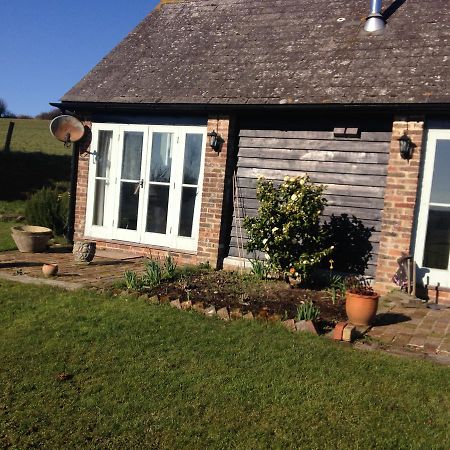 St Benedicts Byre B&B Crowhurst  Bagian luar foto