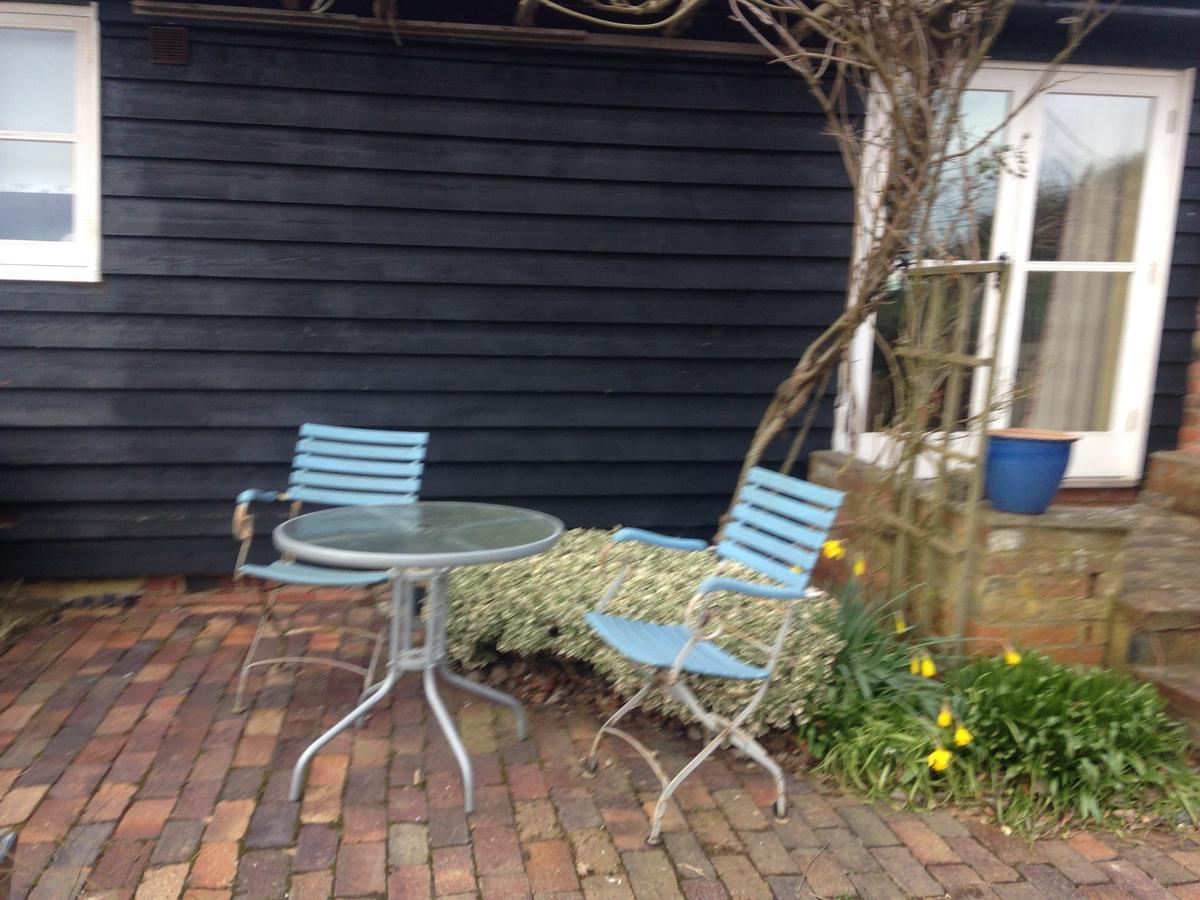 St Benedicts Byre B&B Crowhurst  Bagian luar foto